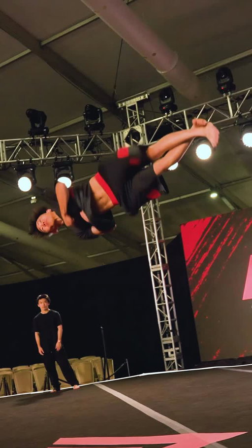 Effortless 😮‍💨🔥 #tricking