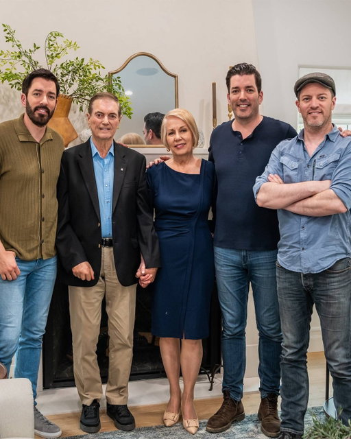 We can't believe it's been almost a year since Drew and Jonathan surprised their parents with their dream home in LA! Take a stroll down memory lane with us at the link in our bio.