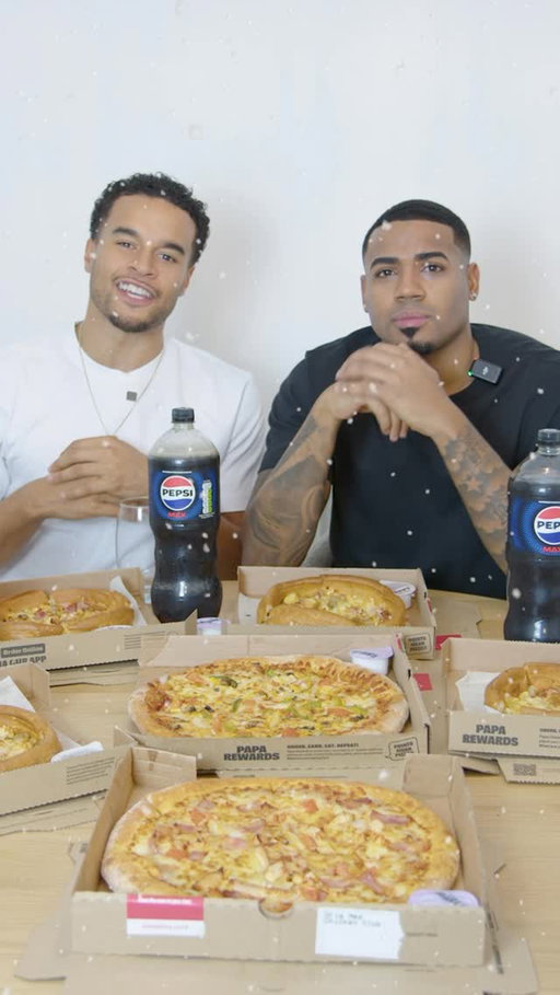 Papa Johns said “festive roast”🍕 

We took it personally.. maybe too far🤔 

Pepsi & Yorkie - it’s the perfect festive duo 🎄

#PapaJohns #Pepsi #PapaJohnsFestiveMenu #AD