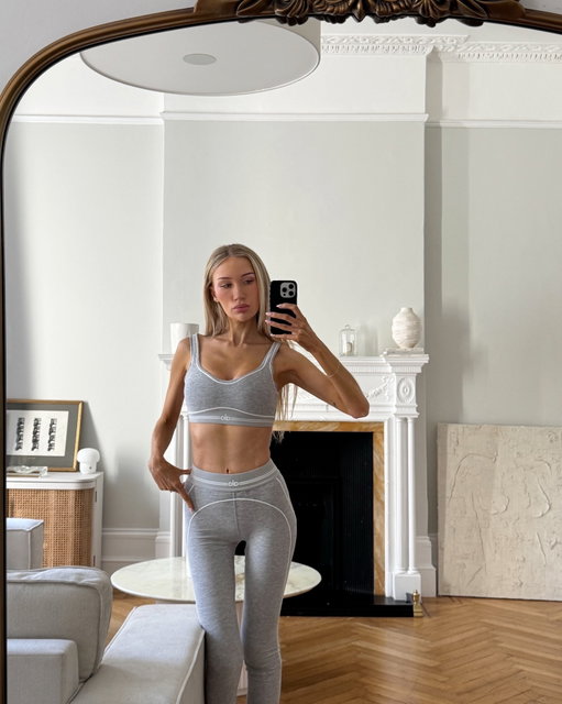 Wellness diaries @alo 🤍🍵
Purpose over proving. Focussed journal prompts (dm me for the list I use). Teaching my signature Pilates sculpt class. Matching workout sets. Upgraded daily playlists. Elevated grocery shopping. Sleeping earlier. Better habits. Learn something new. Focus on the good. Do things outside your comfort zone. Get some fresh air. Glow up from the inside out