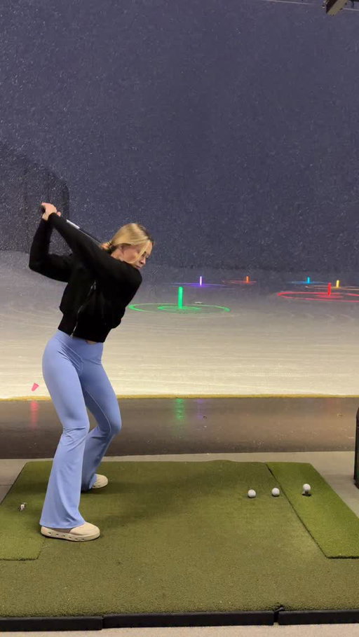 Had to try this again… Who wants to see more tricks?
.
.
#golf #golfgirl #calgary #yycgolf #golfcanada #golfswing