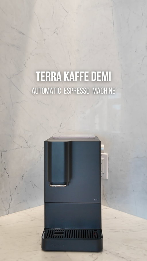 At home espresso, made super easy with the Demi from @terrakaffe . 

#espressomachine #terrakaffe #coffeemachine #espresso