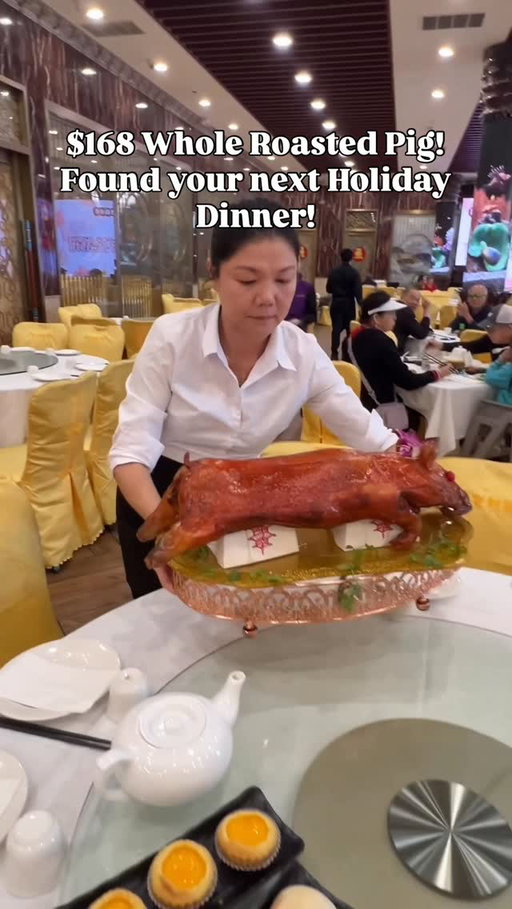 @blooming_vip_restaurant  Open 7 Days a Week including Holidays! I checked google and thier hours are incorrect. 

$168 Whole Roasted Pig Dine-in Only! $20.99 Lobster Lunch Special! 

They have a spot next door for take-out only if you’re looking to purchase roasted duck, pig and whole roasted chicken also 2 for 1 Dim Sum after 3pm!

📍8118 Garvey Ave A, Rosemead, CA 91770