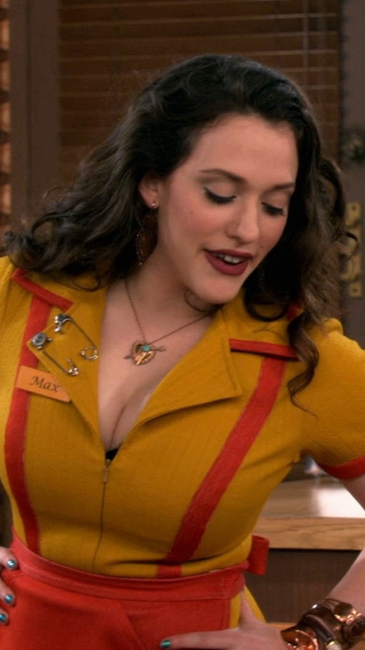 möchte bitte nur noch von Max bedient werden 

📺 #2BrokeGirls
✨ #twobrokegirls #brokegirls #maxblack #katdennings #bethbehrs #carolinechanning #jennifercoolidge #jonathankite #matthewmoy #pommes #cupcakes #Nostalgia #Evergreen #Comedy #ComedyGold #WhatToWatch