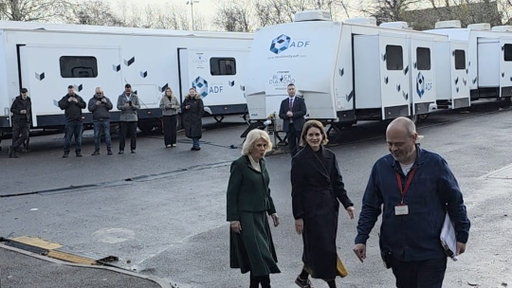 A royal seal of approval 😃 
Her Majesty visited the set of Disney+’s #Rivals at @thebottleyardstudios last week – a special moment for our base teams to experience and for our friends at The Bottle Yard.