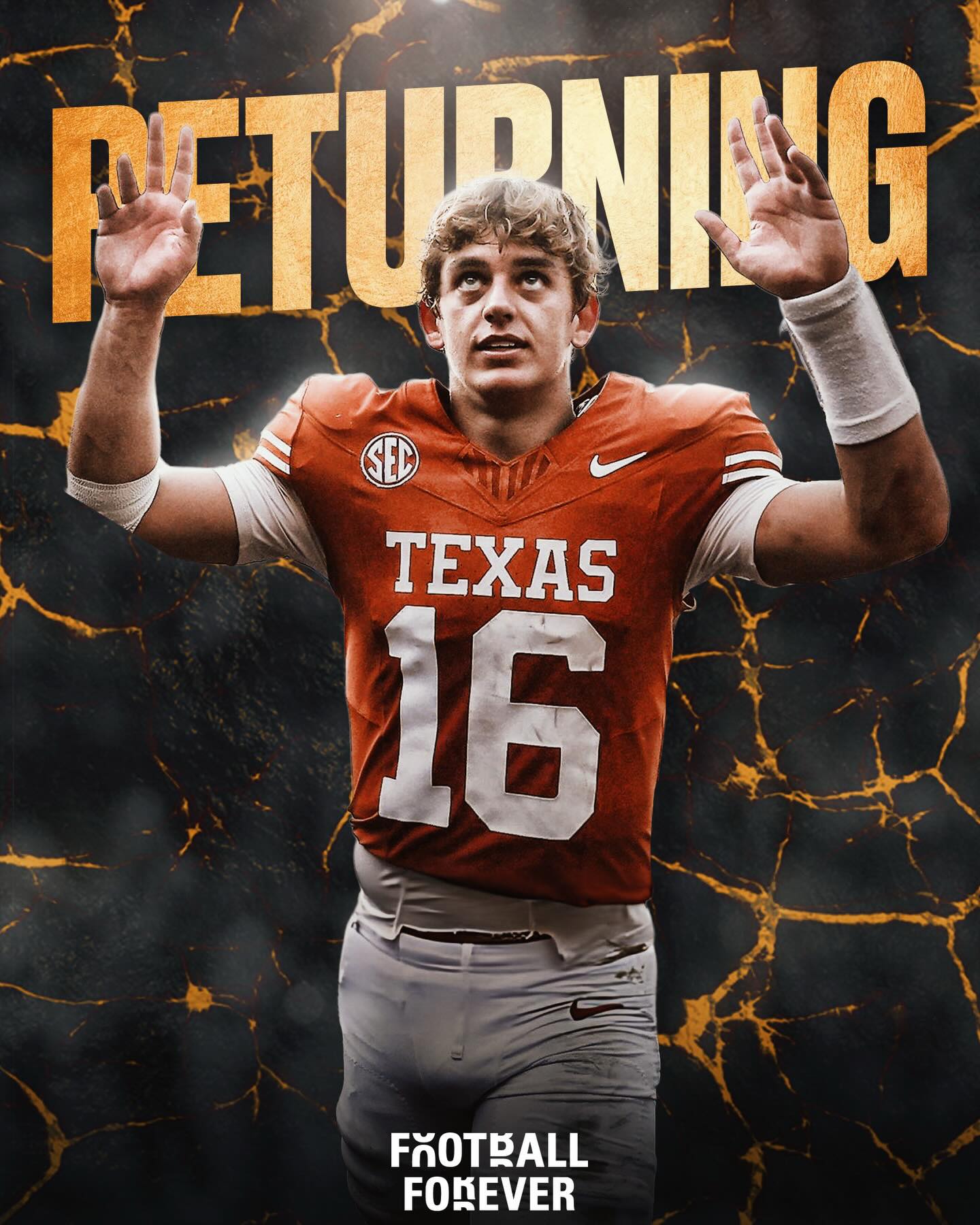 BREAKING: Texas QB Arch Manning will forgo the 2026 NFL Draft and return to school for his junior season. 

Manning, 21, threw for 2,942 yards, 24 TD, and 7 INT with a 61.4 completion percentage in 12 starts this season. He also rushed for 244 yards and 8 TD.