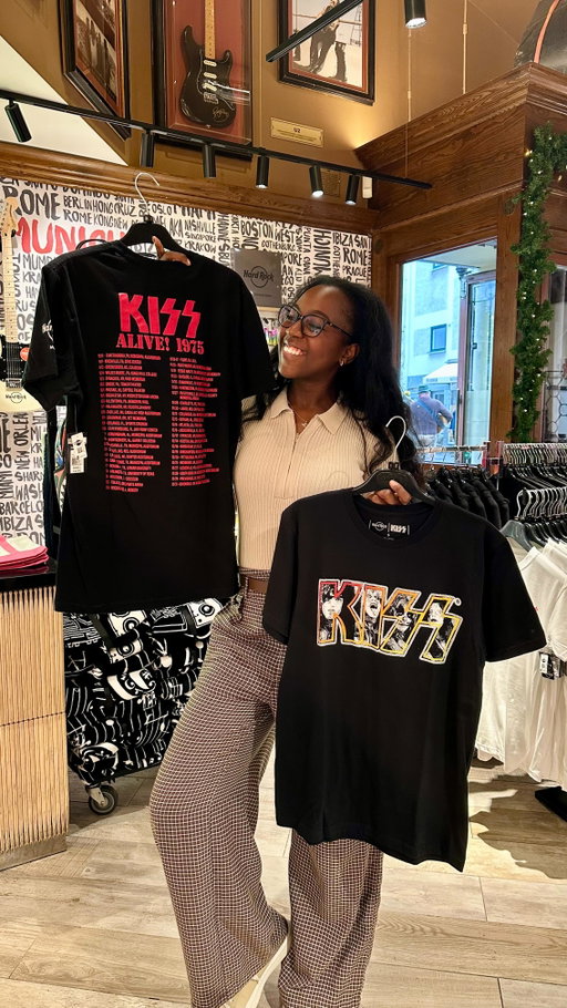Oh man I would love to have a KISS… 💋👕
 
🎥 @hardrockmunich
