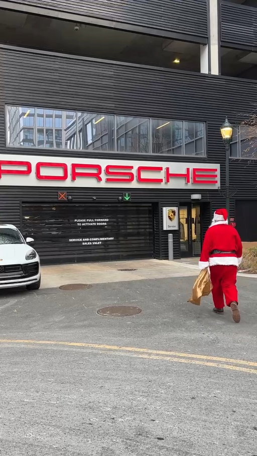 Santa’s on a mission to find the best gifts this season, and the Taycan is at the top of his list! 🎅✨ Santa gets the job done—because when it’s Porsche, there’s always a way.