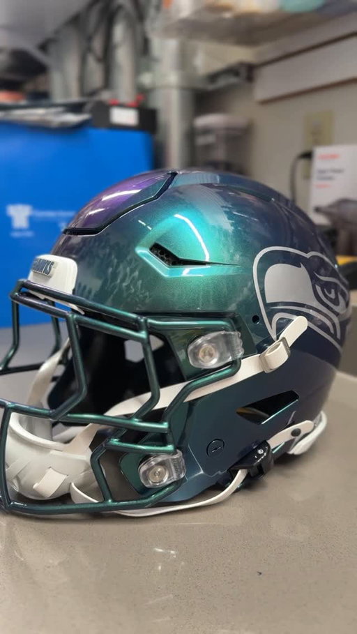 New helmet, who dis? 😏