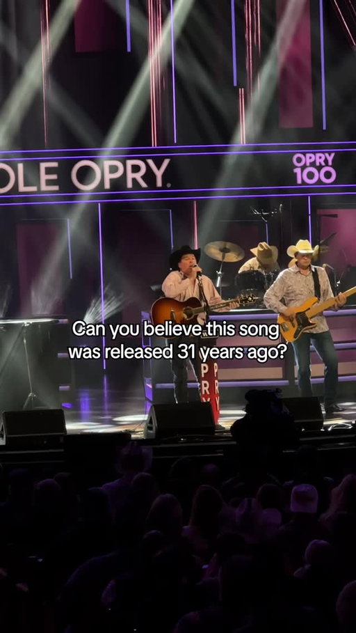 And we’re still going strong 31 years later! 💪 
#country #countrymusic #90scountry