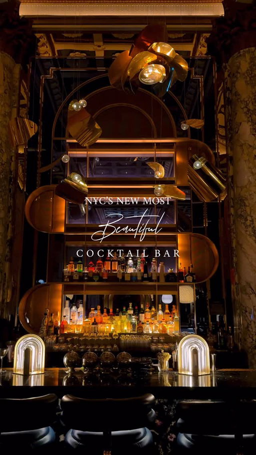 NYC’s newest drop-dead gorgeous cocktail bar just opened... and it’s unreal 🍸🥂✨
Save this for your next date night or girls’ night out 💛

📍@wnyunionsquare 

—————————
🏷️
#nycbars #nyccocktailbars #nycnightlife
#nyceats #nycdrinks #nychotspots #nycdatenight #nycfood #nycrestaurant