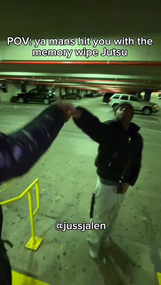 And just like that I done forgot 10 years of friendship #reelsviral #comedyskit #jussjalen