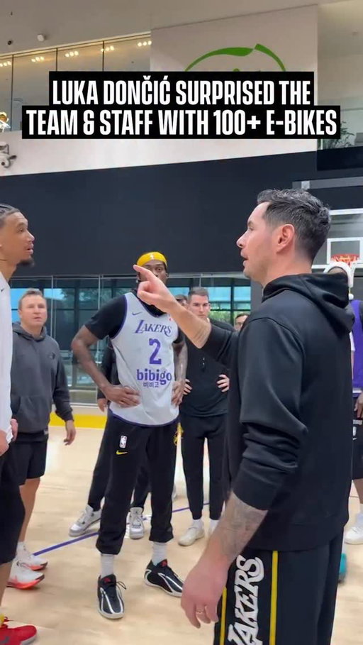 The squad loved Luka’s Christmas gift 🙌