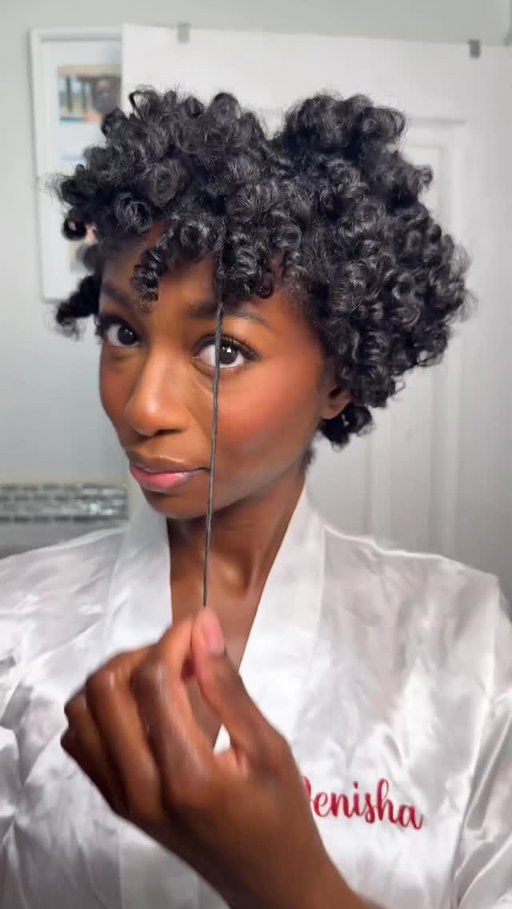 Christmas came early 🤭🎁

Comment “CHRISTMAS” and I’ll send a link to my styling products I used for this bantu knot out! https://liketk.it/5GvFz