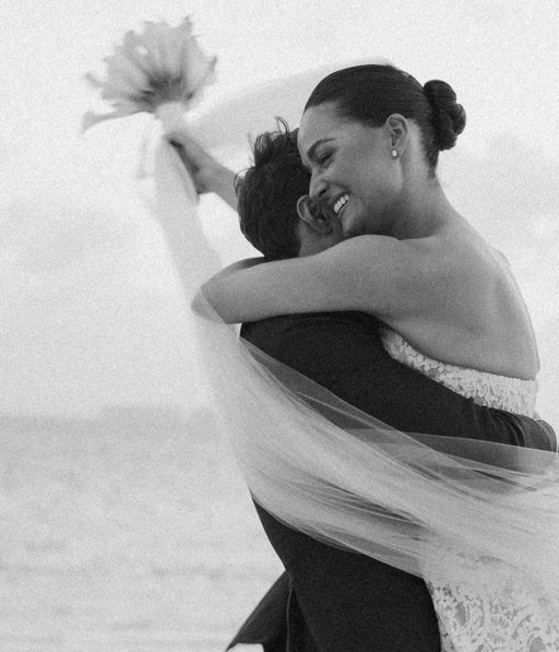 Thank you, 28 🙏🏼

Thank you for gifting me a level of love I didn’t know was possible. Thank you for making me smile so big, laugh so hard, cry the happiest of tears, and feel the most ME I’ve ever felt in my life. 

To my amazing husband, my indescribable family, my friends who are more like chosen family and all of you who make life so sweet- I LOVE YOU SO BIG. It’s the milestones and little moments with you that make life so full. And I can say with every fiber of my body, that I’m the luckiest to love you. 

One hell of a trip around the sun!!!!!!! Let’s do it again and see what magic 29 brings ✨✨✨✨✨

I love you all so much 🤍