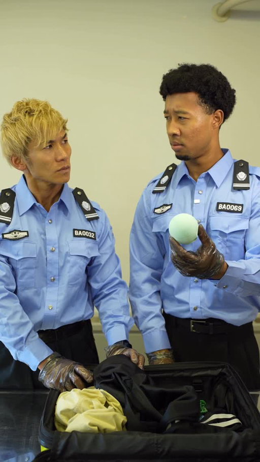 Ever had a frustrating situation like this at the airport?

Teuida’s New Year’s sale is a great time to start learning Japanese and avoid mistakes like this🛁

#japan #japaneseculture #pr
