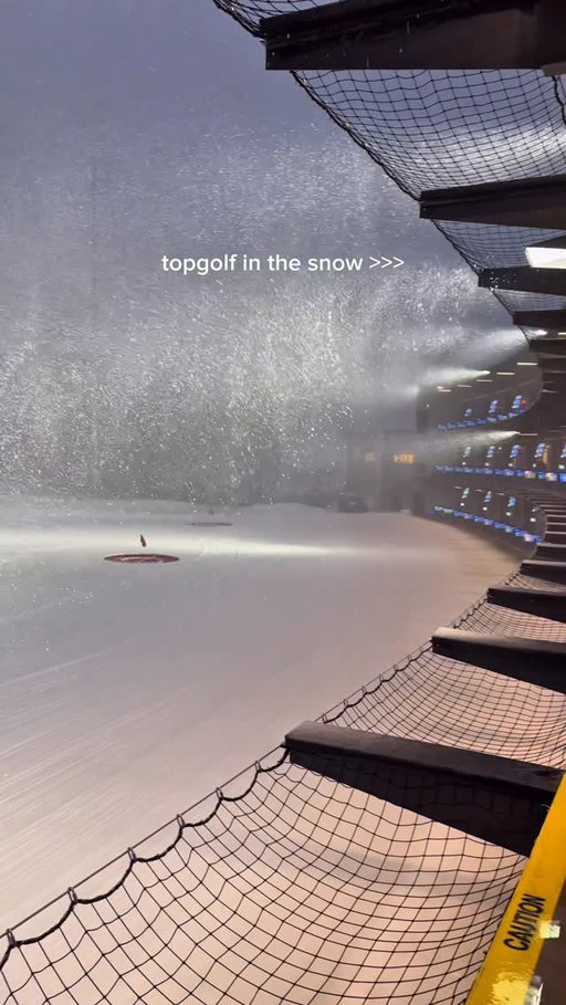 snow & heated bays 🤝 winter play days 

🎥 tt// @timpostmanpost