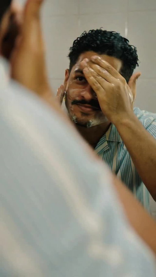 Pra deixar bem claro: meu autocuidado não termina no rosto.
Faz parte da minha rotina escolher produtos que entregam resultado real sem perrengue, inclusive no cuidado com os dentes.

Sensodyne Clinical White ajuda a deixar meus dentes até dois tons mais brancos, com tecnologia que remove e ajuda a prevenir manchas, fortalece o esmalte e ainda ajuda no alívio da sensibilidade.*

@sensodynebrasil
#publi #SensodyneWhite

*Após 8 semanas de escovação diária, 2x ao dia.