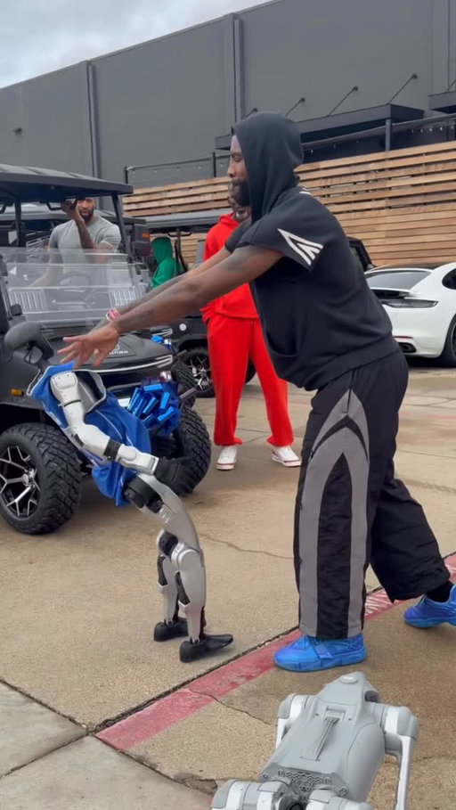 We had a very interesting day today 💀🤣🤖

#MFFL
