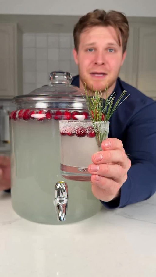 Santa’s Sleigh Ride Jungle Juice!