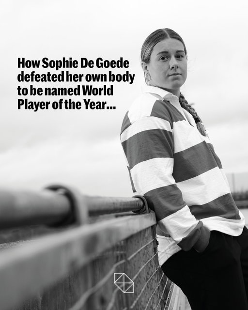 🏉🇨🇦 As she administered the drugs for the third time that day, Sophie de Goede knew she was in a race against her own body to make the Rugby World Cup. What followed was a comeback few could have expected, and only the best rugby player in the world could pull off. 

📖 Read the full feature with World Rugby Player of the Year Sophie de Goede only in issue 32, out now at therugbyjournal.com

📸 @michaelleckie
✍️ @james_pricey_417