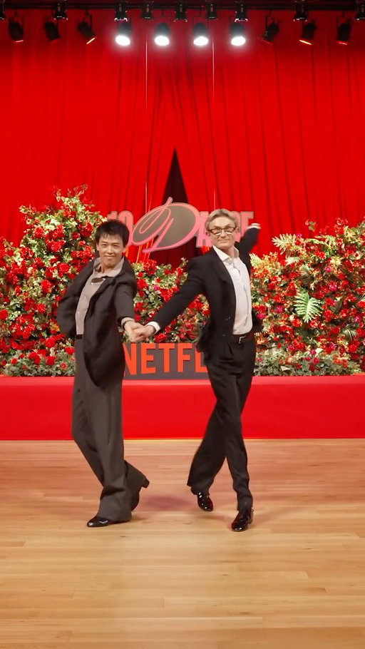 竹内涼真 × セルゲイ・シンキンス｜スペシャルコラボ

◆ラテンダンス日本チャンピオン
鈴木信也を演じた、竹内涼真

◆立ち振る舞いとスタイルで話題
ラトビア出身の審査員兼コーチ、
セルゲイ・シンキンス

ラテンのリズムが導いた
奇跡の“チャチャチャ”

Netflix映画『10DANCE』は世界独占配信中
#竹内涼真 #セルゲイシンキンス #イケオジ
#10DANCE #テンダンス