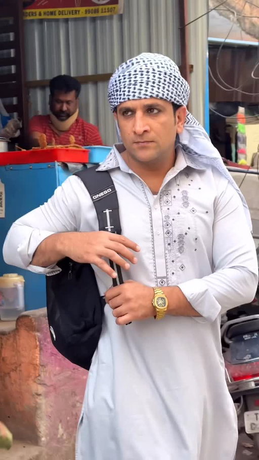 Spy From Hyderabad In Padosi Mulk 🧐
Tag Your Marfa Lover Hyderabadi Friend 

#hyderabadi #marfa #spy #trendy #trending #trend #instagram #instamood #reel #content #creativity #dhurandhar #india