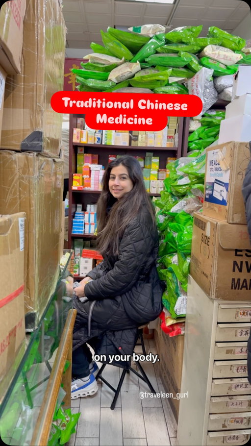 Tried a Chinese herbal shop in Chinatown where an herbalist reads your pulse and customizes herbs just for you 🌱 

📍Shing Fu Tong Inc, 158 Hester St, New York
💵 The consultation is free, you just pay for the herbs 
🚶🏻‍♀️‍➡️Try going on a weekday to avoid long lines 

#traveleengurl #thingstodoinnyc #shingfutong #chinatown #traditionalchinesemedicine #herbalist #chinesemedicine