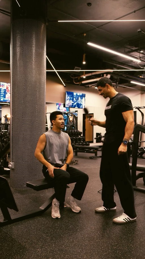 Episode 46 of Gym With Jer 

Before my NYC trip, I kicked off the day with an early morning lift @realauthenticwellness 
& finally got the chance to connect and train with @itsjdwill.

Jordan & I have followed each other for a while and even attended the same event before, but we never had the chance to really talk and connect in person. Two birds, one stone, we got our lift in & made time to meet without disrupting each other’s daily routines ( don’t mind an early workout once & a while )

If you’re ever in the River North area of Chicago, definitely check out @realauthenticwellness.
.
.
.
#backday #chicagofitness #gymshark #fitness #gymsharklifting #chicago #bodybuilding #hybridathlete #wedogym #gymvlog