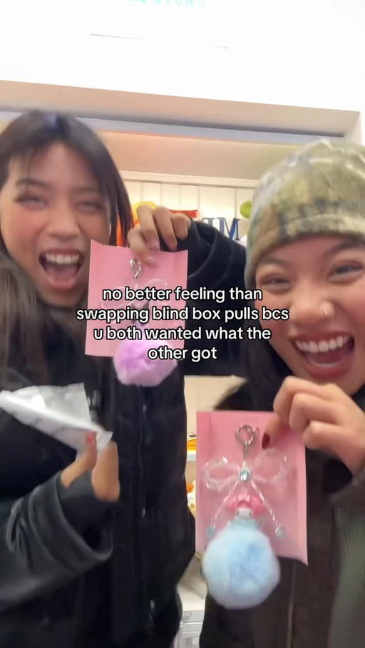 when one sister is a my melody girly and the other sister is a kuromi girly

•
•
•
•
•
sanrio, my melody, kuromi, blind box, sister, blind box unboxing

#sanrio #blindbox #blindboxsurprise #mymelody #kuromi #sister