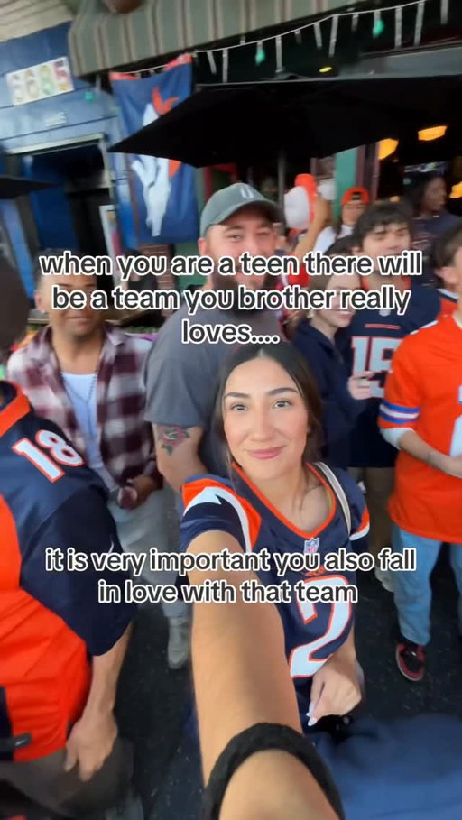 s/o to my older brother for choosing the best team & making me a fan 💙🧡 WE NUMBER 1 babyyyy 🥱🤪 
@broncos @broncosespanol @empowerfieldatmilehigh @5280.miles 
•
•
#broncos#sportsydesmadres#broncoscountry#broncosfan#sportslife#sportspodcast#nfl#broncosforlife#losbroncos#arribalosbroncos#broncosfamily#broncosfever