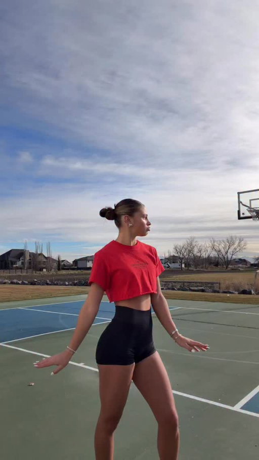 This dance is good‼️

#trending #trend #dance #fitness