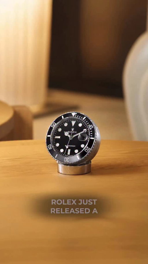 Rolex now makes a $10,000 Submariner desk clock 
#watchcommunity #rolex
