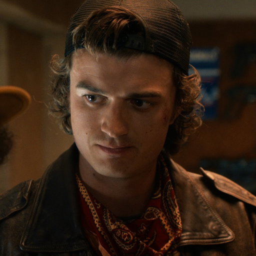 steve harrington in a backwards trucker hat 20 times you’re welcome

📺: STRANGER THINGS 5