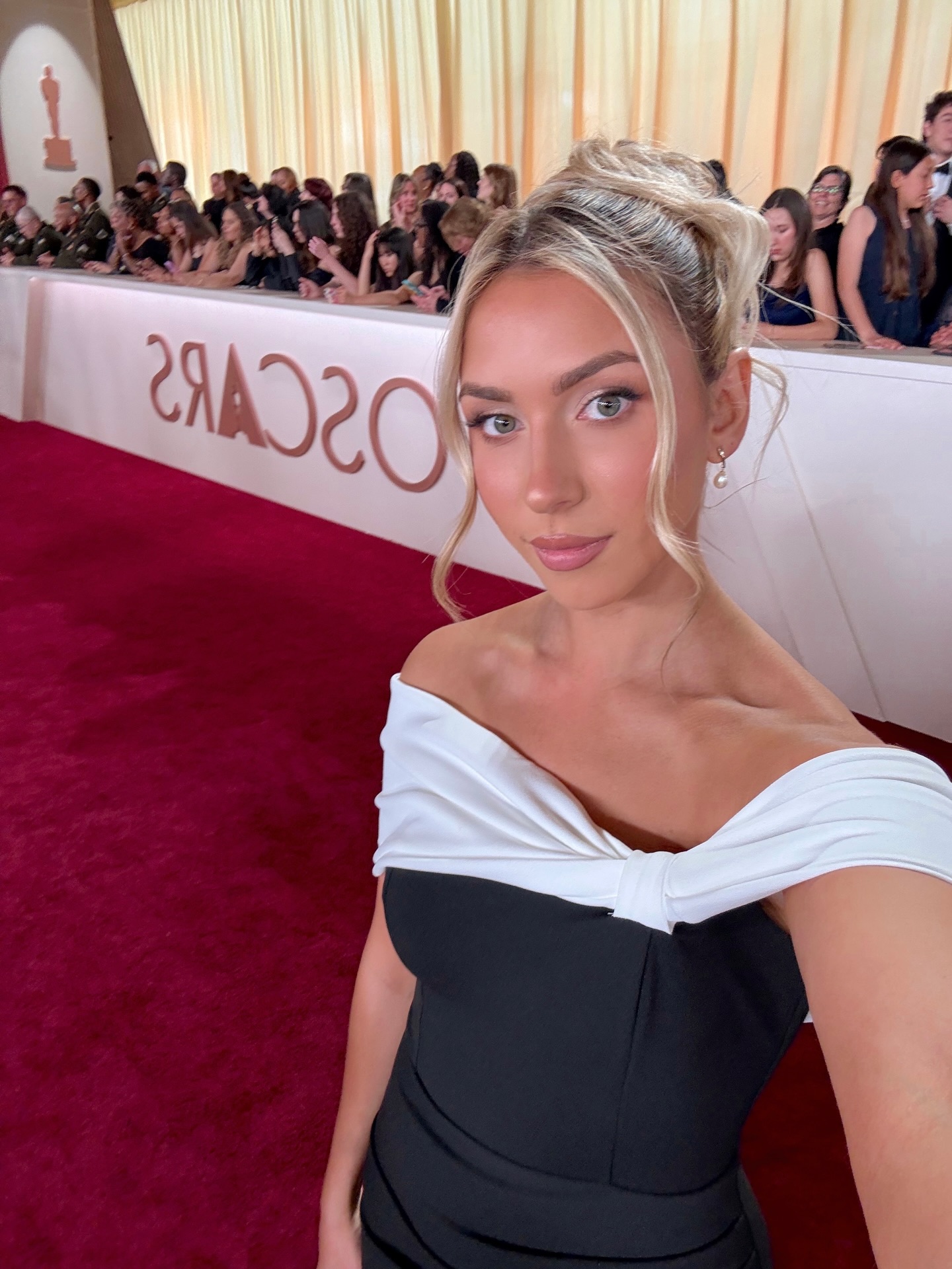 It’s hard to put into words how grateful I am for 2025. This year brought milestones I never even dreamed were possible. So much of it still feels surreal and I’m endlessly thankful for every opportunity, every lesson, and every person who made it possible. I can’t wait to see what 2026 has in store✨

Here are 20 of my favorite moments from 2025 🤍

• Attending the Oscars on behalf of The Academy
• Moving to NYC
• Graduating from Penn State
• Signing with CAA
• Joining ESPN
• The US Open
• Attending the ESPYs with Gatorade
• Interviewing All-Stars during MLB All-Star Weekend
• The Super Bowl
• My first magazine cover
• The Masters with Snapchat
• The Eagles’ White House visit
• NFL Honors
• Falling in love with motorsports…IndyCar, F1 & NASCAR
• Appearing on Good Morning America
• Having a segment on Sunday NFL Countdown
• Traveling the country with College GameDay
• Video shoots with Abercrombie, Mercedes/Marriott & my own character in the Monsters, Inc. MNF game
• Hosting my first award show
• Attending the Heisman Ceremony & interviewing the finalists