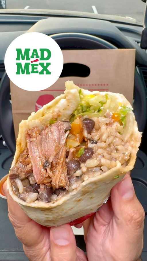 Tried the new Beef Barbacoa from @madmex in a burrito and naked burrito and wow… BIG, bold, authentic flavours like straight out of a Mexican taqueria 🇲🇽
Marinaded in fresh herbs, spices and authentic chipotle chilies, then 12-hour slow cooked and shredded in-store. Definitely get out and try it!

#ad #beef #mexican Sydney best eats | Top food picks | ASMR Mukbang | Burrito Mexican Food | POV Eating | Foodie