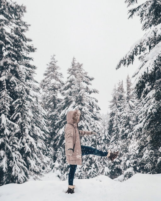 GIVEAWAY ❄️ Win a $100 gift card to Sephora!

Congrats @chrissypreecy please check your DMs! 

TO ENTER: 

1) like this pic 
2) follow @tovogueorbust 
3) tag a friend (or friends!) in the comments below & that’s it! 

My last quick giveaway of the season! So excited for one of you to win this little shopping spree. 

#sephora