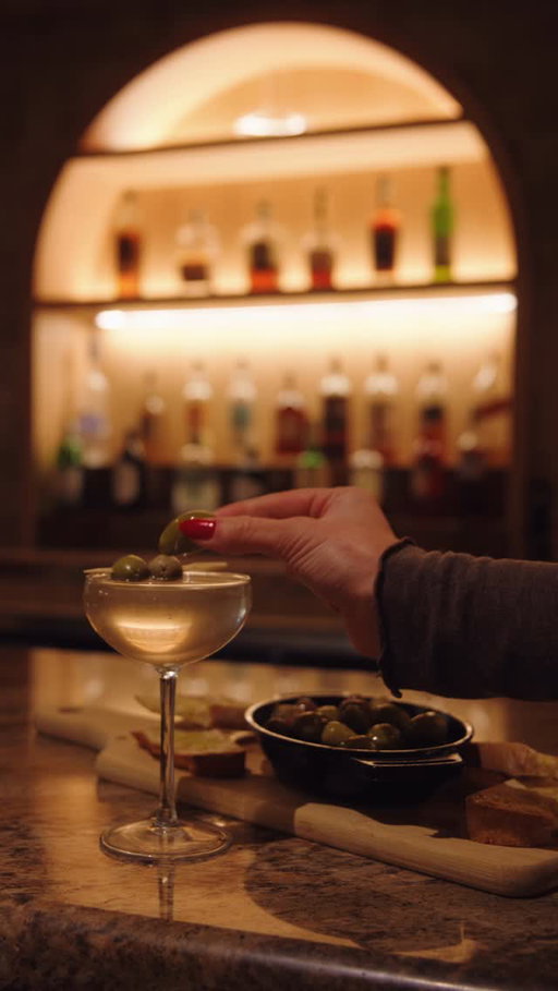 How dirty is too dirty? 🫒 When it comes to martinis, there’s no such thing. 🍸

Come sip on Toronto’s best Dirty Martini, with warm olives & focaccia on the side!