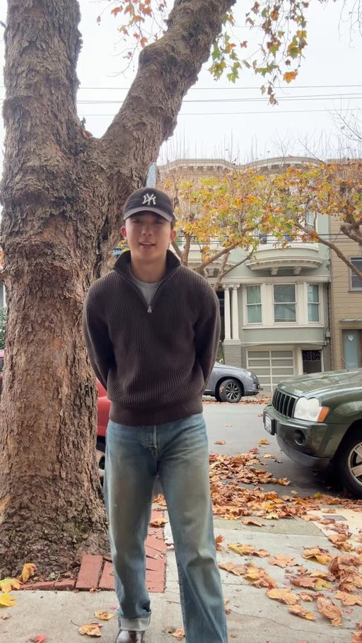 @zaraman origins quarter zip
@levis vintage 702
@ourlegacy camions
