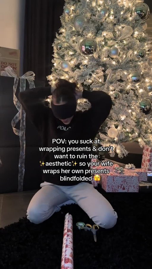 If it works it works 😅🎄