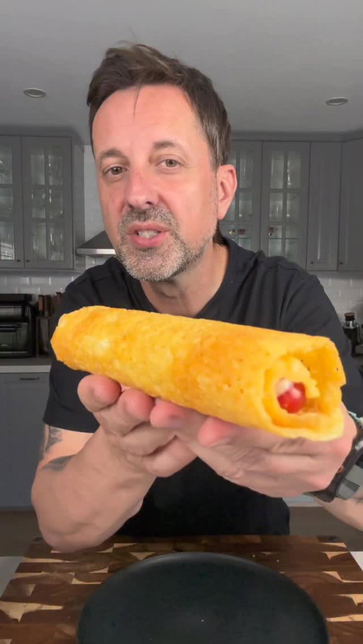 Check out my Grilled Cheese wrap without the wrap, technically it’s a Cheese, anyway, check out my new @sunbeam_anz Cafe Style Sandwich Press & Grill. 

Let’s do this!

#schoollunchbox #georgegeorgievski #sunbeam #sunbeamsandwichpress