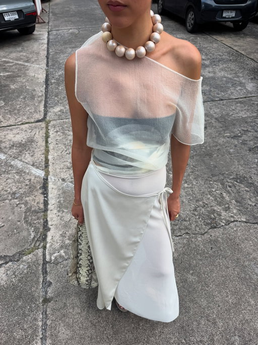 can’t get enough @flaws.___ 🤍✨🐚🫶

#ootd #outfitinspo #holidayoutfit