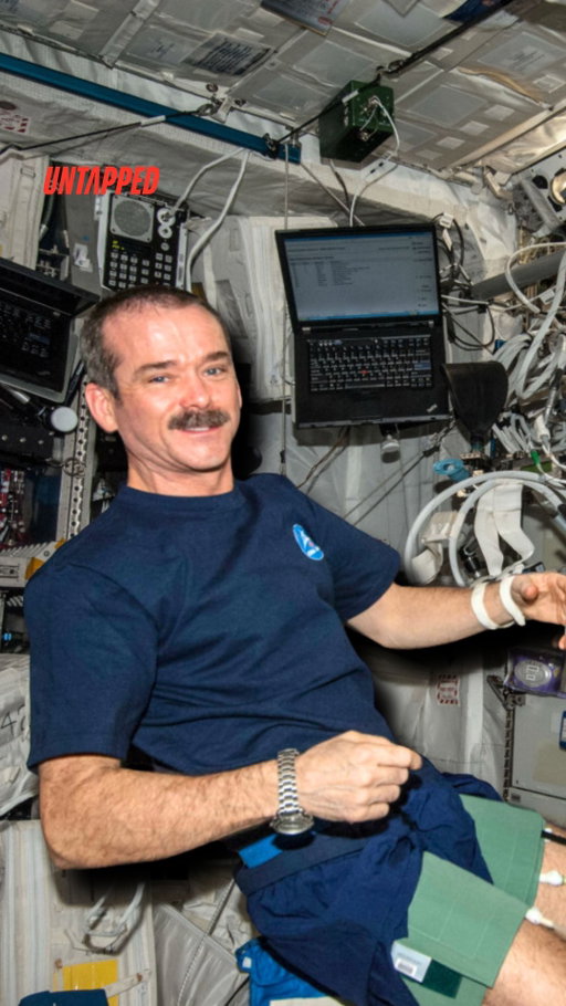 The crazy physical effects of space 🥴

Comment “Space” and we’ll DM you the full episode 📲

Chris Hadfield’s cold war thriller ‘Final Orbit’ is out now: https://hppod.co/final-orbit