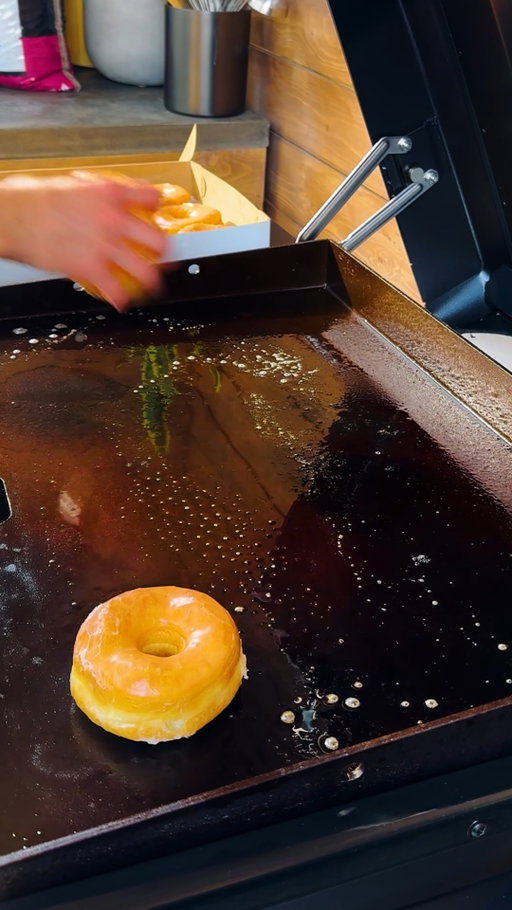 You heard it here first: griddled donuts are insanely good. 🍩🔥
Top them with vanilla ice cream and strawberry sauce, then tell us how fast they disappeared.