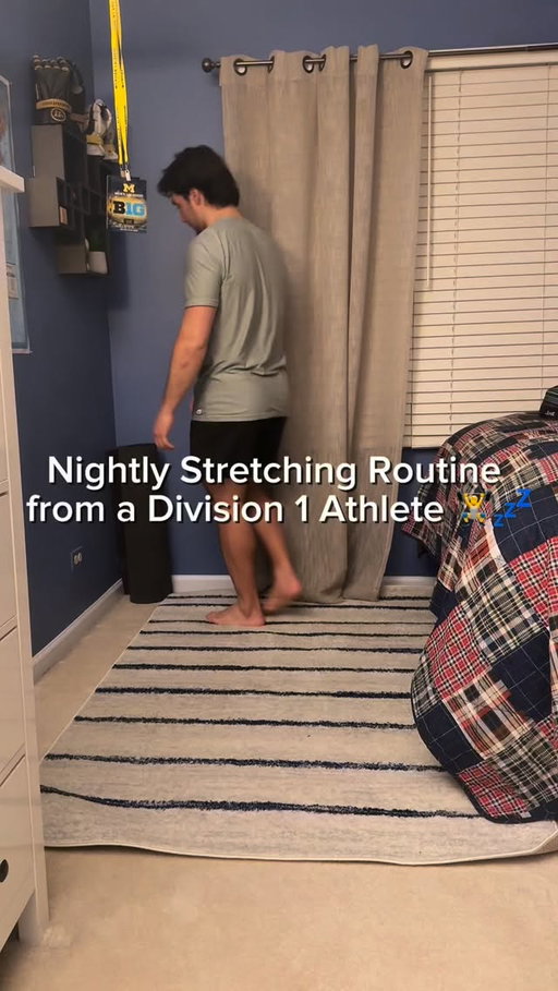 My nightly stretching routine 💤

#studentathlete #d1athlete #athletelife #michigan #stretch