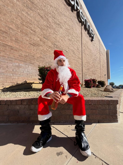 What time does this JC Penny open? I only signed up for a 6 hour shift. These little rug rats better make it fkn quick and they better have a hot mom. I run a tight ship. 

Merry Chrysler you son of a bitches. 

-The People’s Santa 🎅🏽