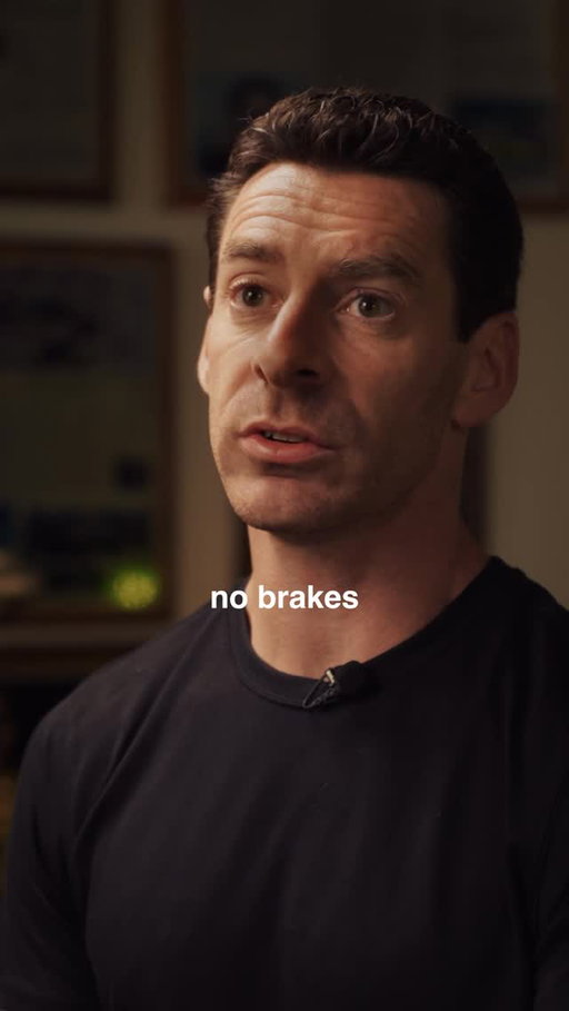 Before the track, there’s the simulator.
Where virtual performance is refined, studied, and pushed closer to real life.
Full episode available on YouTube. Link in bio.
—
Avant la piste, il y a le simulateur.
Là où la performance virtuelle est affinée, analysée et rapprochée de la réalité.
Épisode complet disponible sur YouTube. Lien dans la bio.