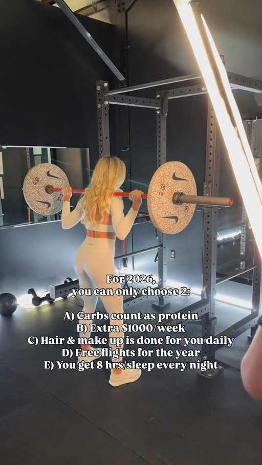 My New Year Challenge is LIVE💫 6 week workout plan, high protein recipes & sample meal plans all designed to help you maximize results in a fun challenge format! 

I am following it with you- we start 1/5!

Grab the plan (with a discount!) at my 🖇️

Share below & I’ll pick 2 random comments to send a $100 Alo gift card or $100 Venmo to help start your new year right!