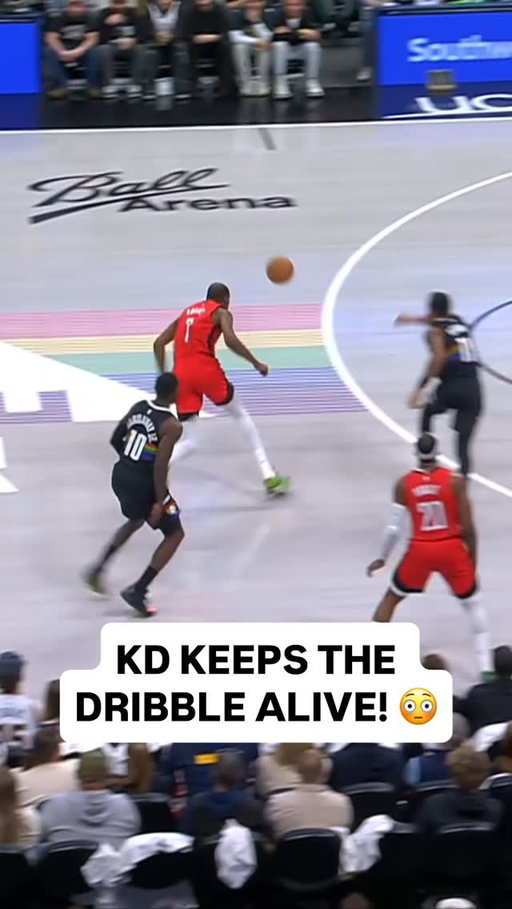 INCREDIBLE EFFORT🔥 @easymoneysniper dribbles through multiple defenders for the finish! HOU/DEN • NBA TV • <link in bio>