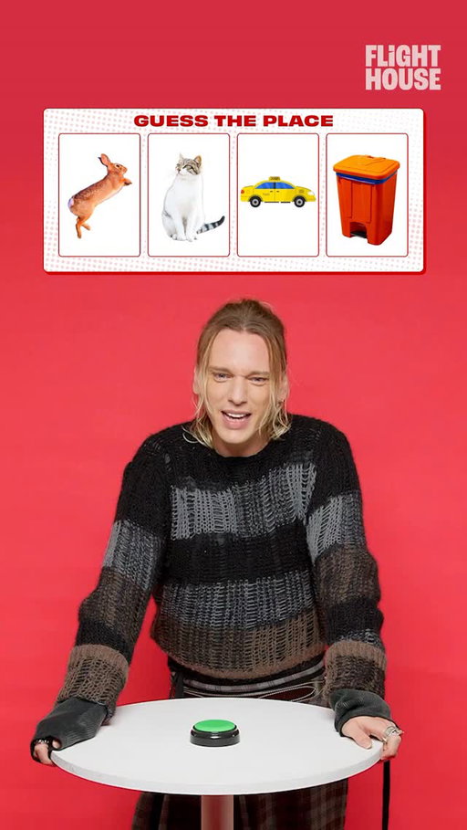Vecna in Stranger Things 👹💀🕸️ Vecna in real life 🥰✨😇 
.
.
.
#jamiecampbellbower #strangerthings #strangerthings5 #vecna